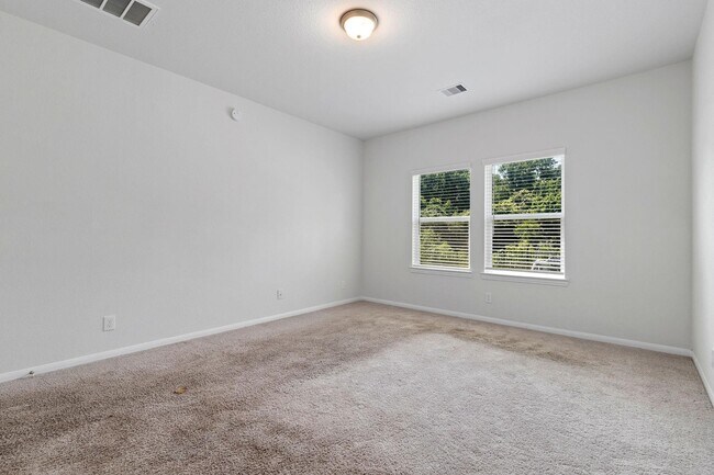 Building Photo - 5319 Rivers Edge Dr