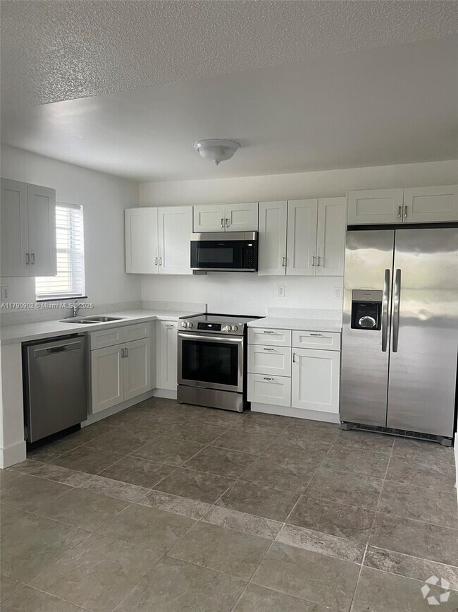 Building Photo - 4276 NW 89th Ave