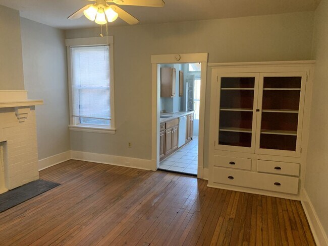 Building Photo - Great property in Morningside!