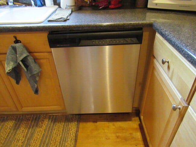 Building Photo - 416 W Montgomery St