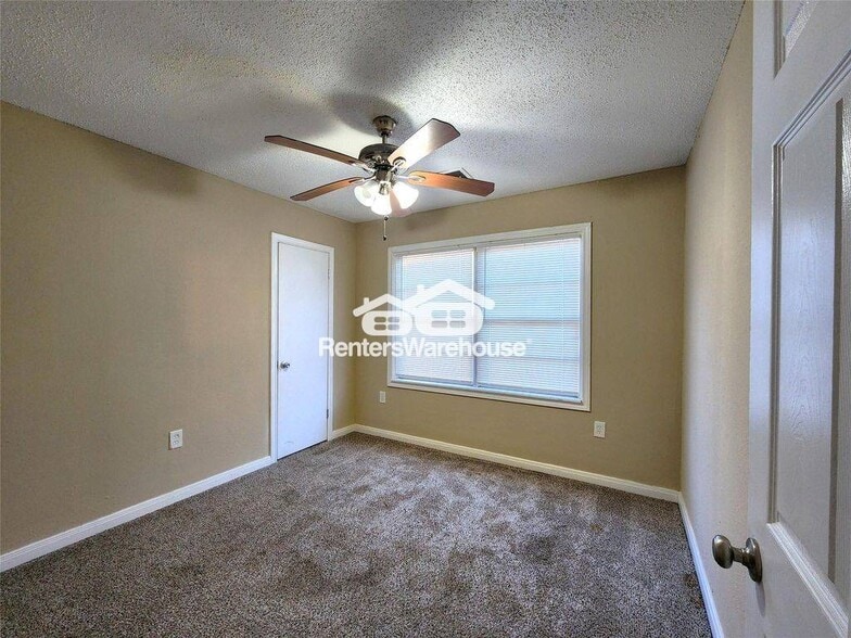 Building Photo - 1013 14th Ave N