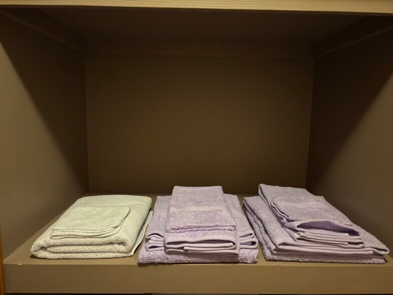 Building Photo - 826 Jones Mill Rd