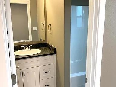 Building Photo - 2633 12th St SE