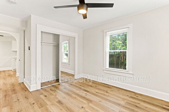 Building Photo - 1153 34th Ave N