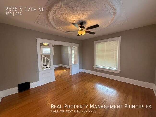 Building Photo - 2528 S 17th St