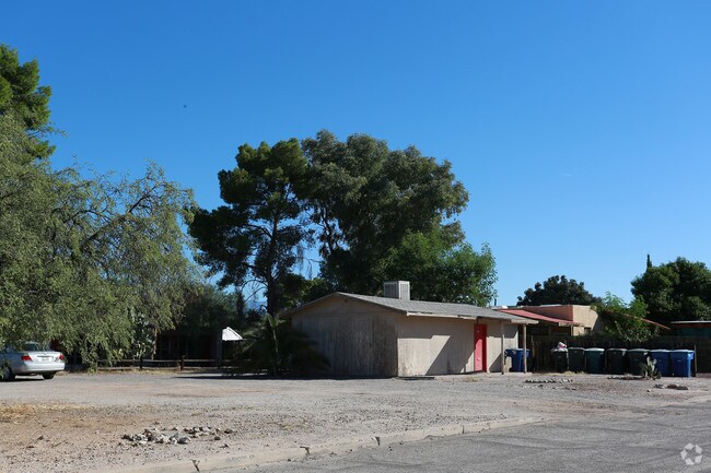 Building Photo - 3513 E Willard St