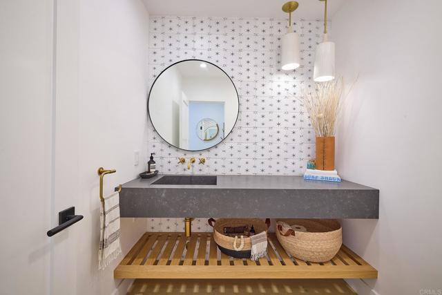 Building Photo - 1472 Neptune Ave