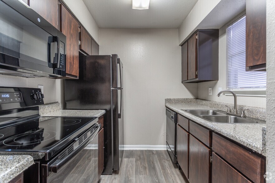 Captains Landing Apartments 3102 69th St Galveston TX 77551