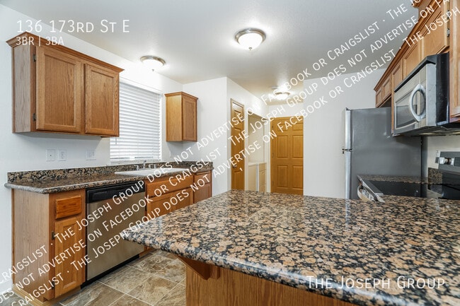 Building Photo - 136 173rd St E