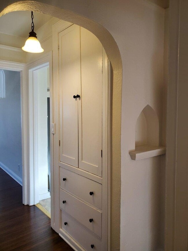 Building Photo - 4624 32nd St