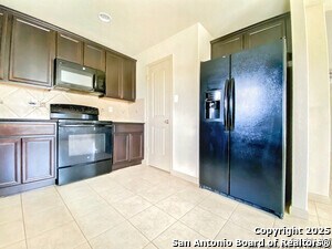 Building Photo - 723 Spectrum Dr