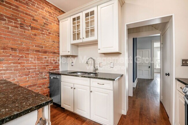 Building Photo - 322 Wilber Ave