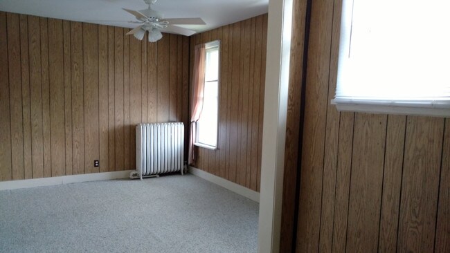 Building Photo - 513 Triplex