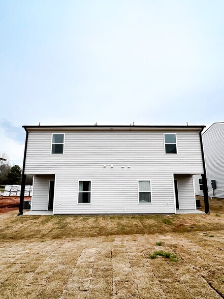 Building Photo - 219 Johnson Cir