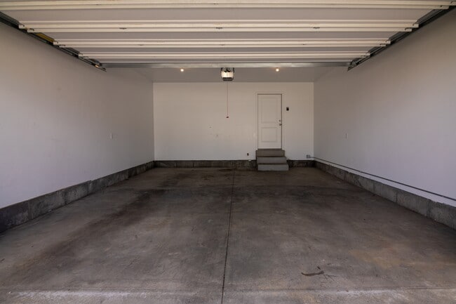 Building Photo - 4156 S 2825 W