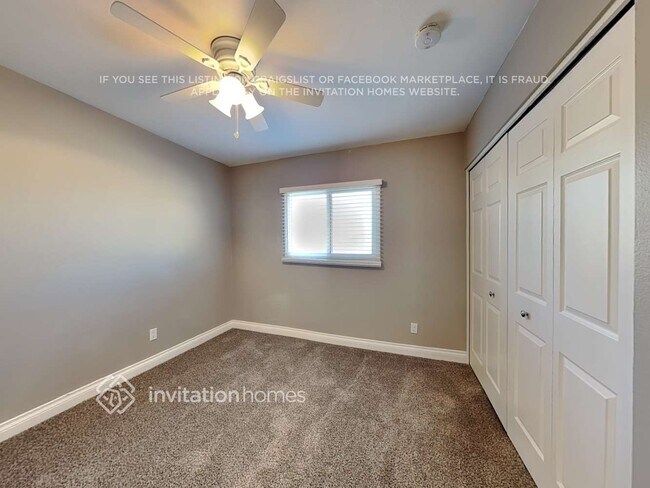 Building Photo - 1335 E Hermosa Dr