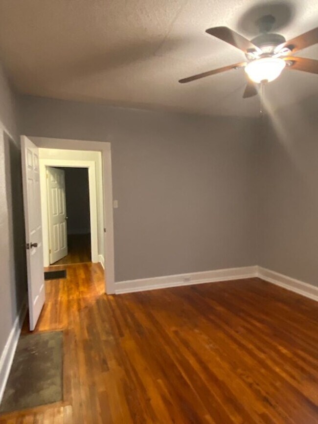 Building Photo - Romega Properties