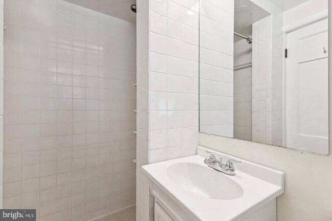 Building Photo - 22810 Ridge Rd