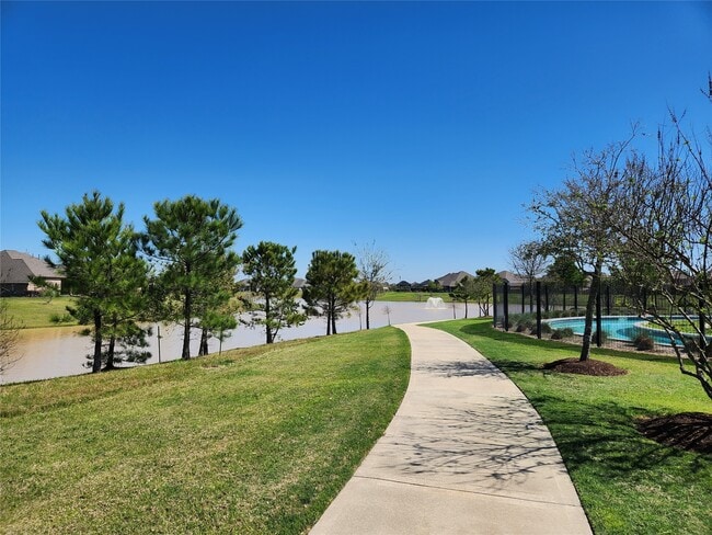 Building Photo - 2411 Lemon Grass Dr