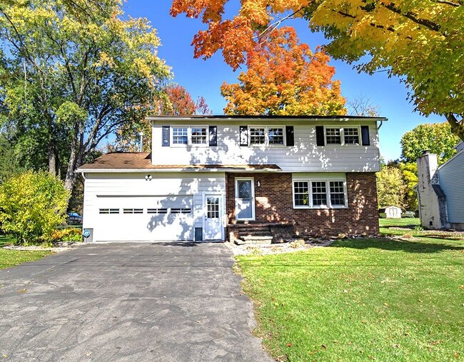Building Photo - 5751 Sunset Terrace
