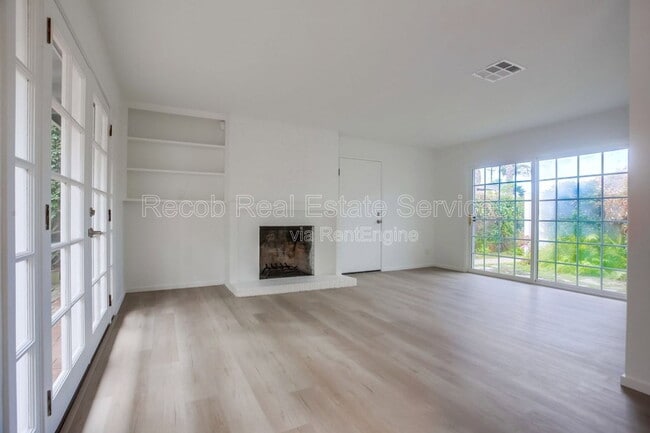 Building Photo - 8019 Paseo Del Ocaso