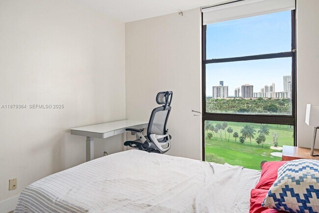 Building Photo - 20335 W Country Club Dr