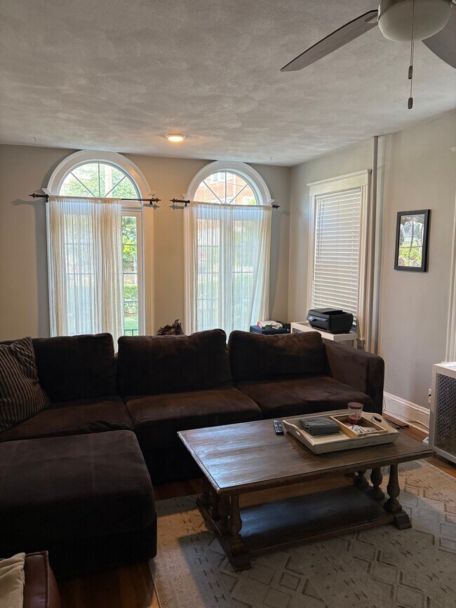 Building Photo - 51 Algonquin Rd