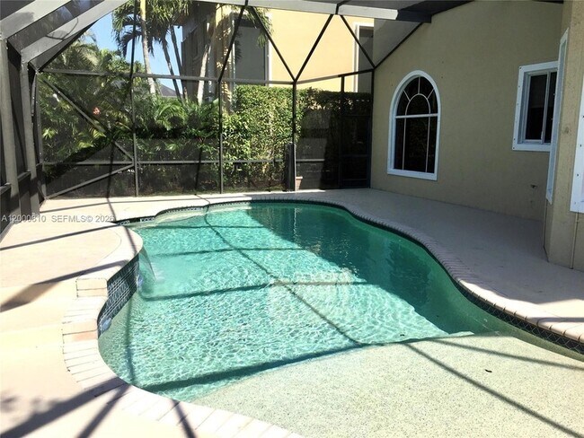 Building Photo - 7477 NW 114th Terrace