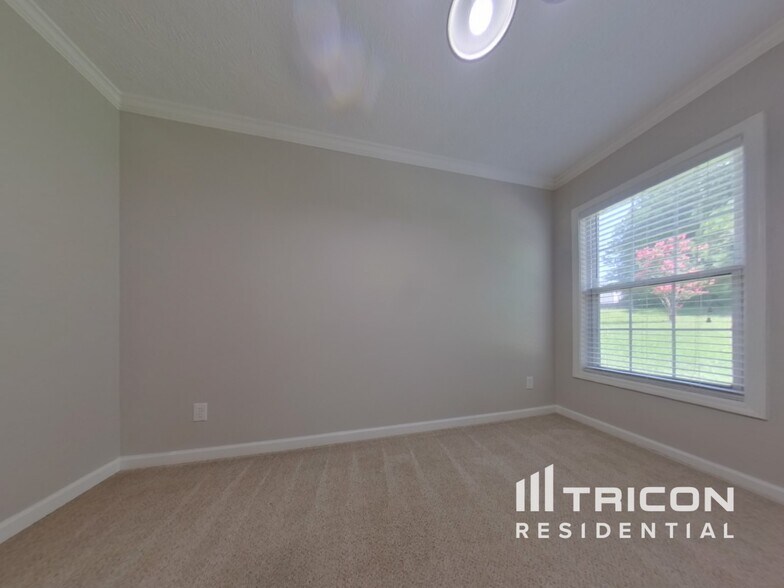 Building Photo - 7302 Silver Mine Ct
