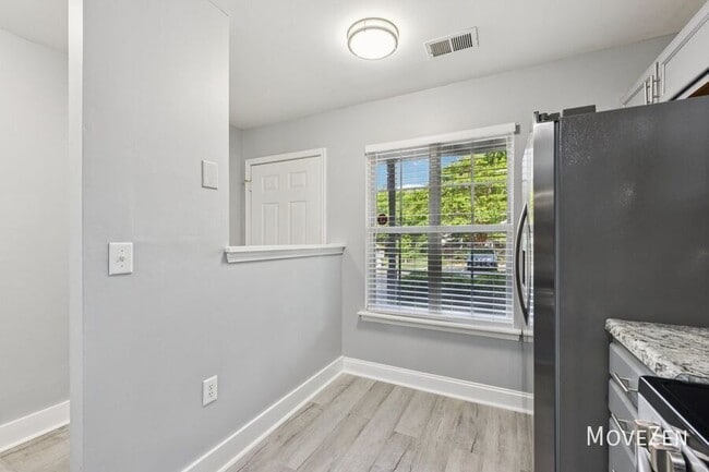 Building Photo - 12315 Bluestem Ln