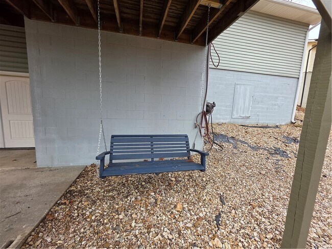 Building Photo - 11 Folkingham Ln