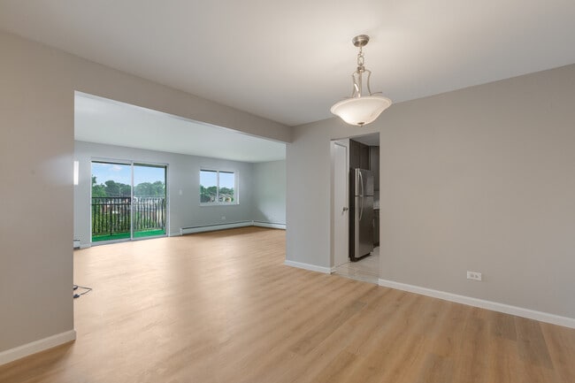 Building Photo - 535 S Cleveland Ave