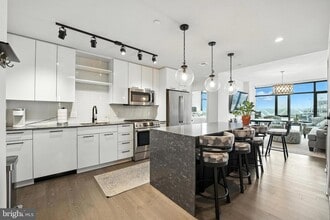 Building Photo - 70 N Street SE Unit 913