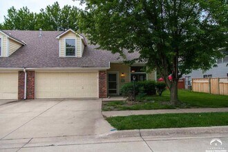 Building Photo - Great West Central Location