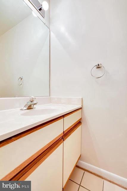 Building Photo - 1645 Oak Spring Way