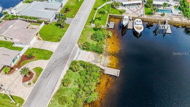 Building Photo - 5021 Porpoise Pl