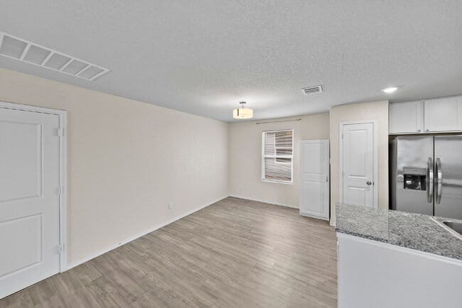 Building Photo - Stylish One Story Living with Modern Upgrades and Resort Style Amenities