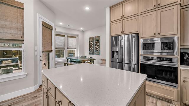 Building Photo - 2357 Longspur Dr