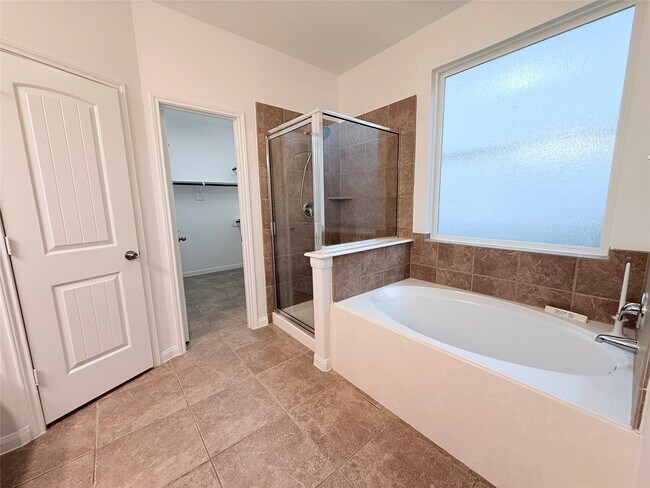 Building Photo - 30515 Woodson Trace Dr