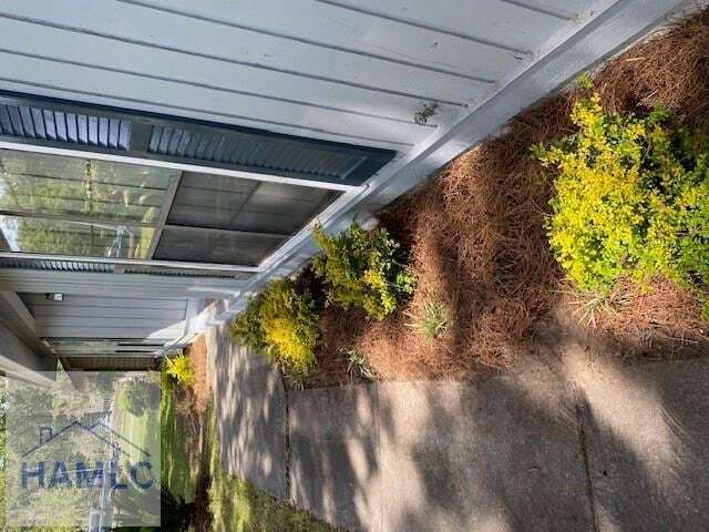 Building Photo - 300 Robinson Loop