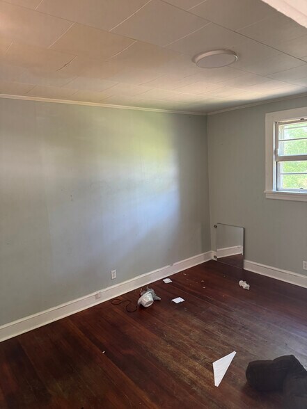 Building Photo - 239 Baugh St