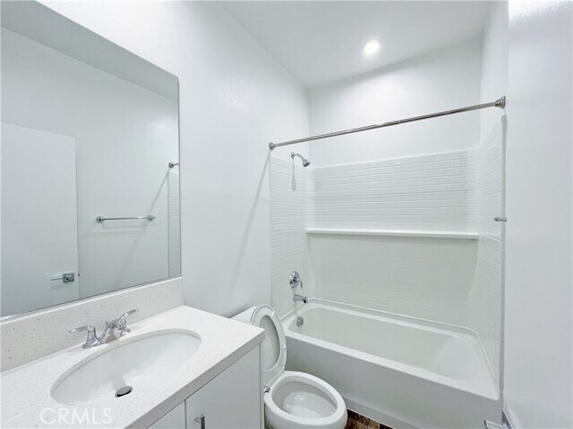 Building Photo - 1330 W Cara Dr