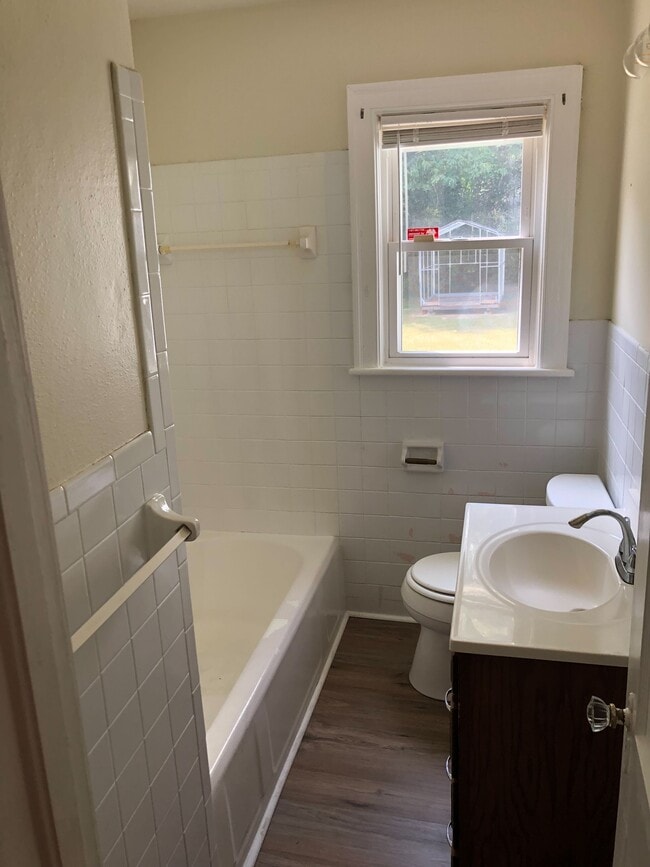 Building Photo - 3307 Chalfin Ave