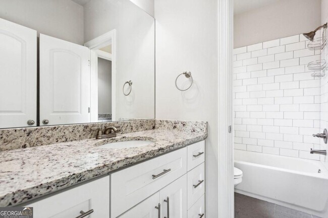 Building Photo - 4402 Income Cir