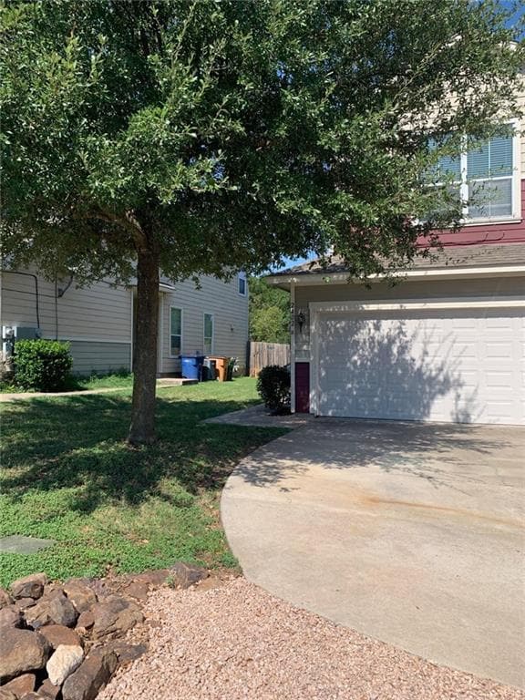 Building Photo - 2402 Allred Dr