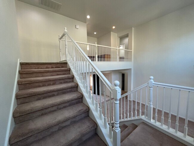 Building Photo - 5208 Harness Ct