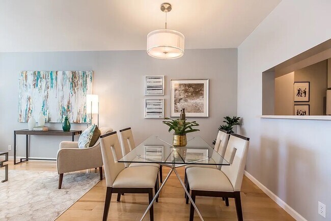 Building Photo - 300 3rd St