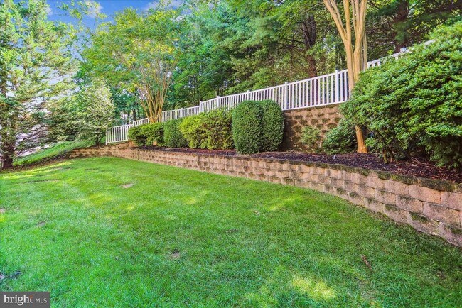 Building Photo - 8931 Falls Farm Dr