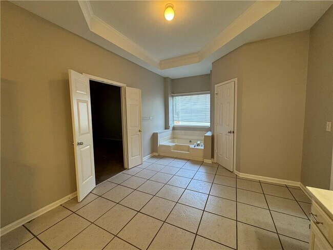 Building Photo - 340 Belmont Chase Ct
