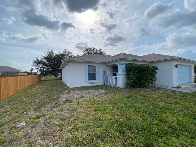 Primary Photo - 2817 NW 18th Pl